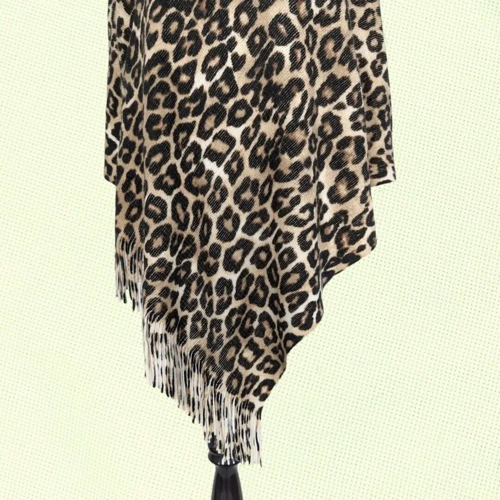 Chicos Cozy Printed Cowl Neck Poncho‎ Classic Animal Leopard Fringe One Size NEW